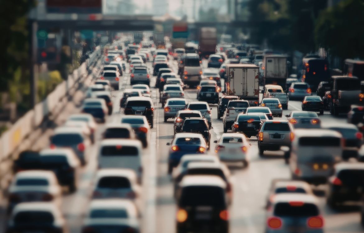 Les routes silencieuses : comment réduire le bruit grâce aux enrobés innovants