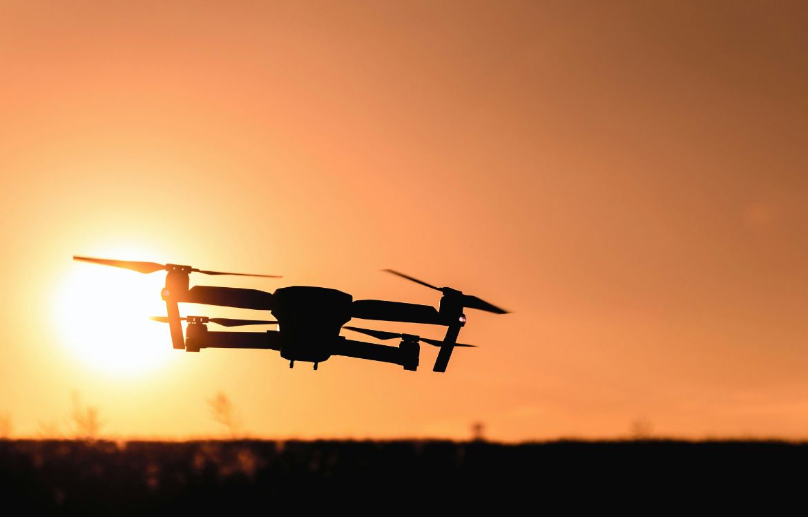 Comment les Drones Révolutionnent l'Inspection et la Surveillance des Chantiers de Construction de Routes chez Macadam